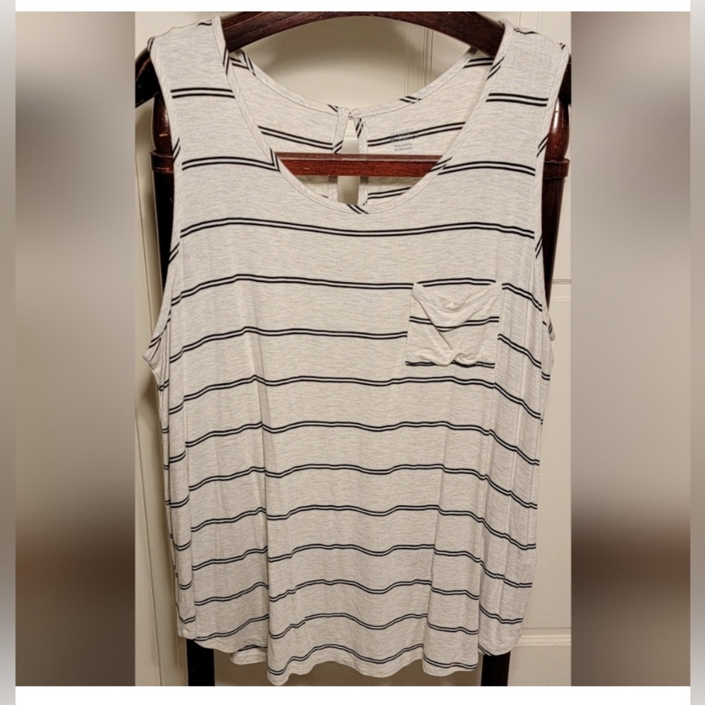 💎 3 FOR $15 Market & Spruce Ivory Sleeveless Striped Pocket Tank